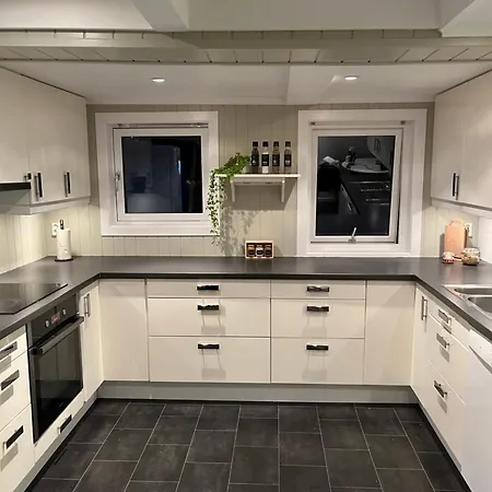 Sjarmerende Hus I Apartament *