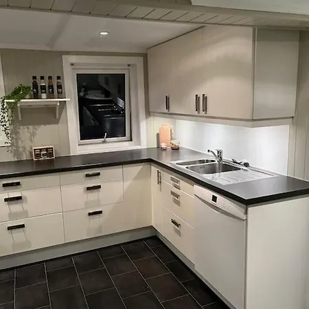 Sjarmerende Hus I Apartamento Vennesla